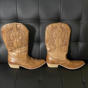 Tan Western Cowboy Boots